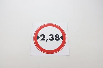 Skilt med bredde 2,38m